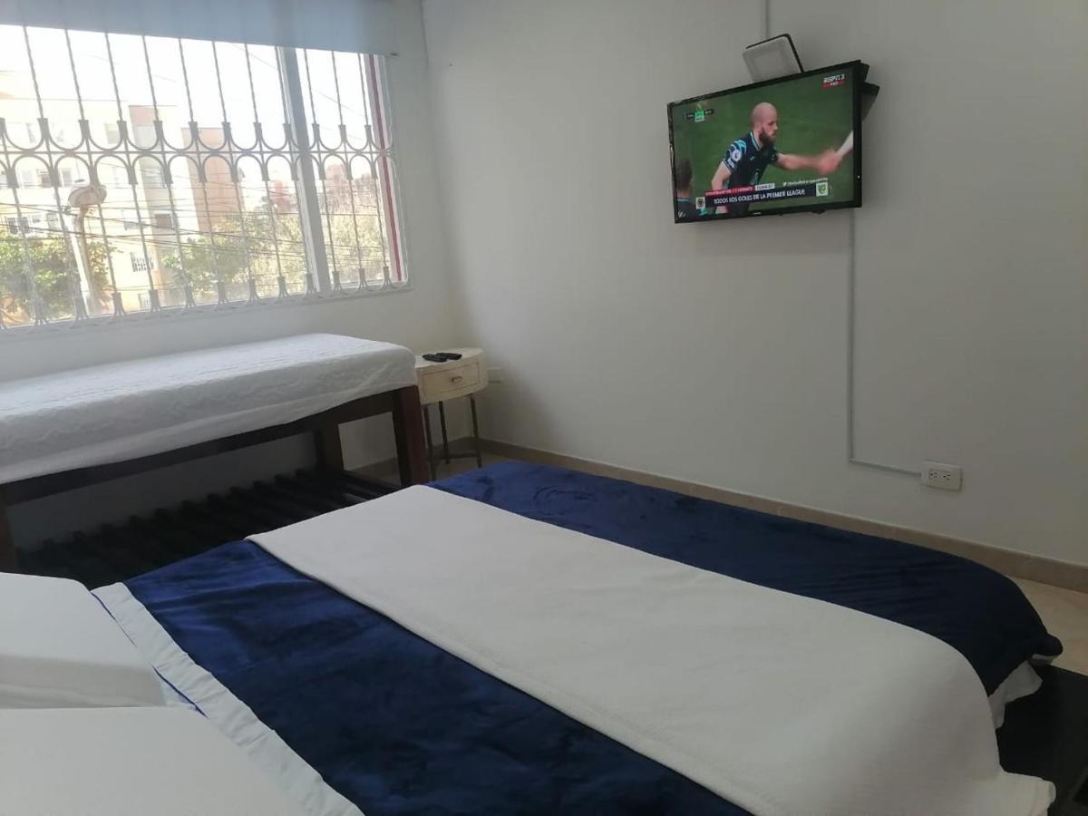 C Hotelera Rey.Es Богота Екстериор снимка