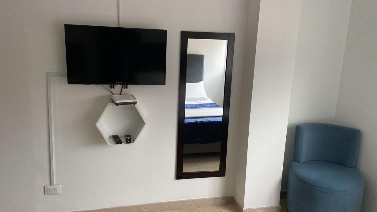 C Hotelera Rey.Es Богота Екстериор снимка